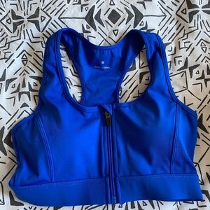 NWT Zip front sports bra